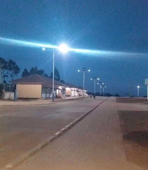 泰兴市非洲科特迪瓦太阳能路灯工程